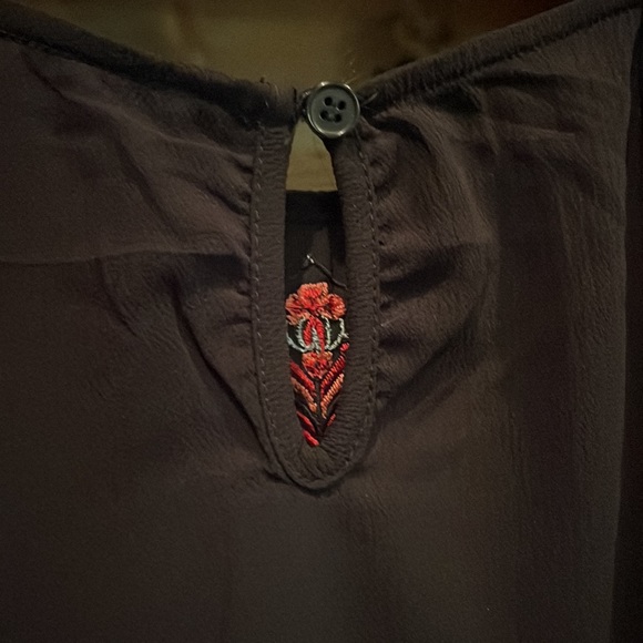 Like new XS black tank with floral embroidery - Picture 7 of 8